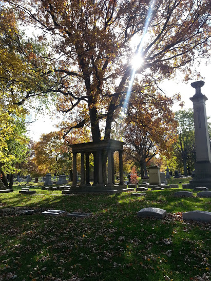 graceland cemetery chicago
