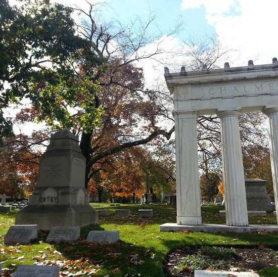 graceland cemetery chicago