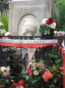 chopin grave pere lachaise cemetery paris