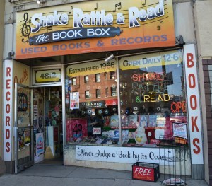 shake rattle and read book box uptown chicago
