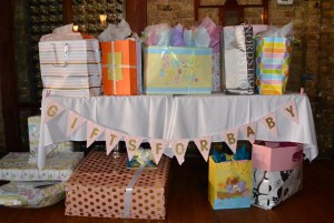 baby shower gift table