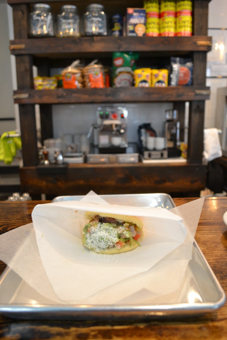 puesto sandwich stand lakeview arepa